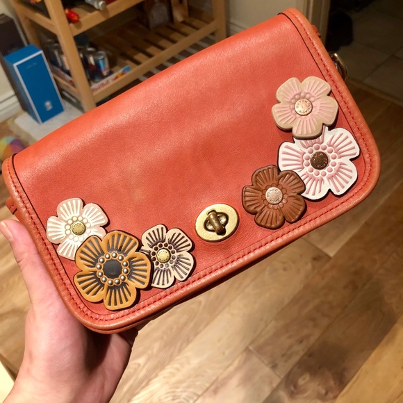 Customize Coach crossbody - Picture 1 of 3